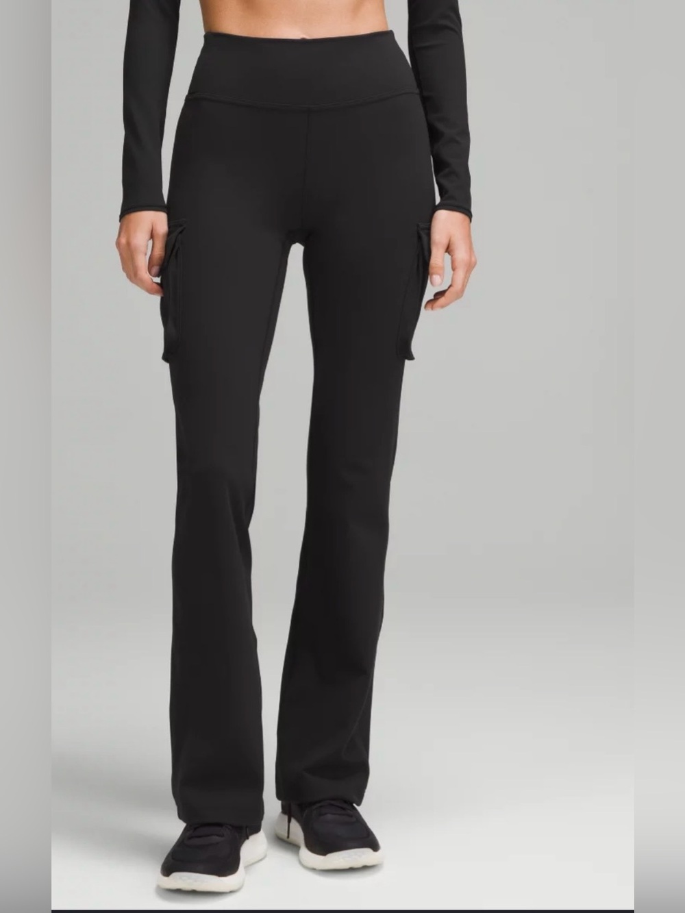 Lululemon Everlux High-Rise Cargo Flared Pant 32.5" Black Size 12